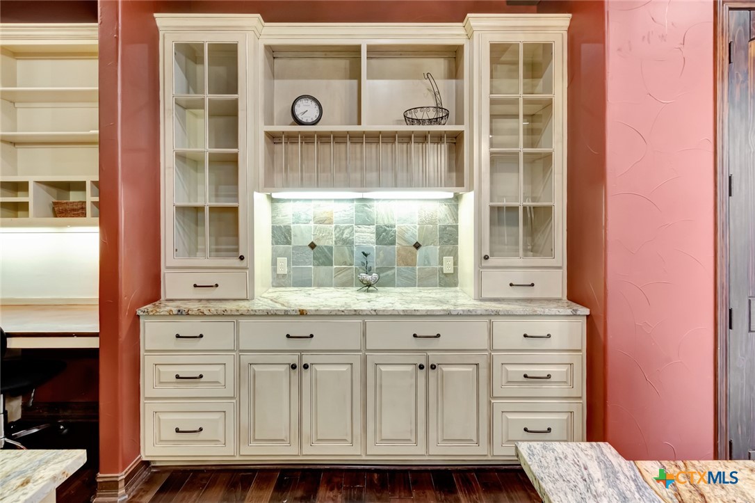 1682 County Road 310