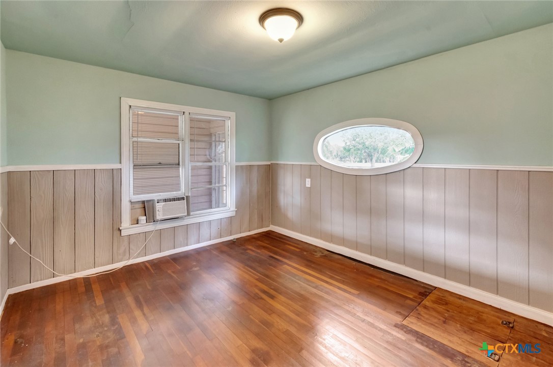 10610 State Highway 185