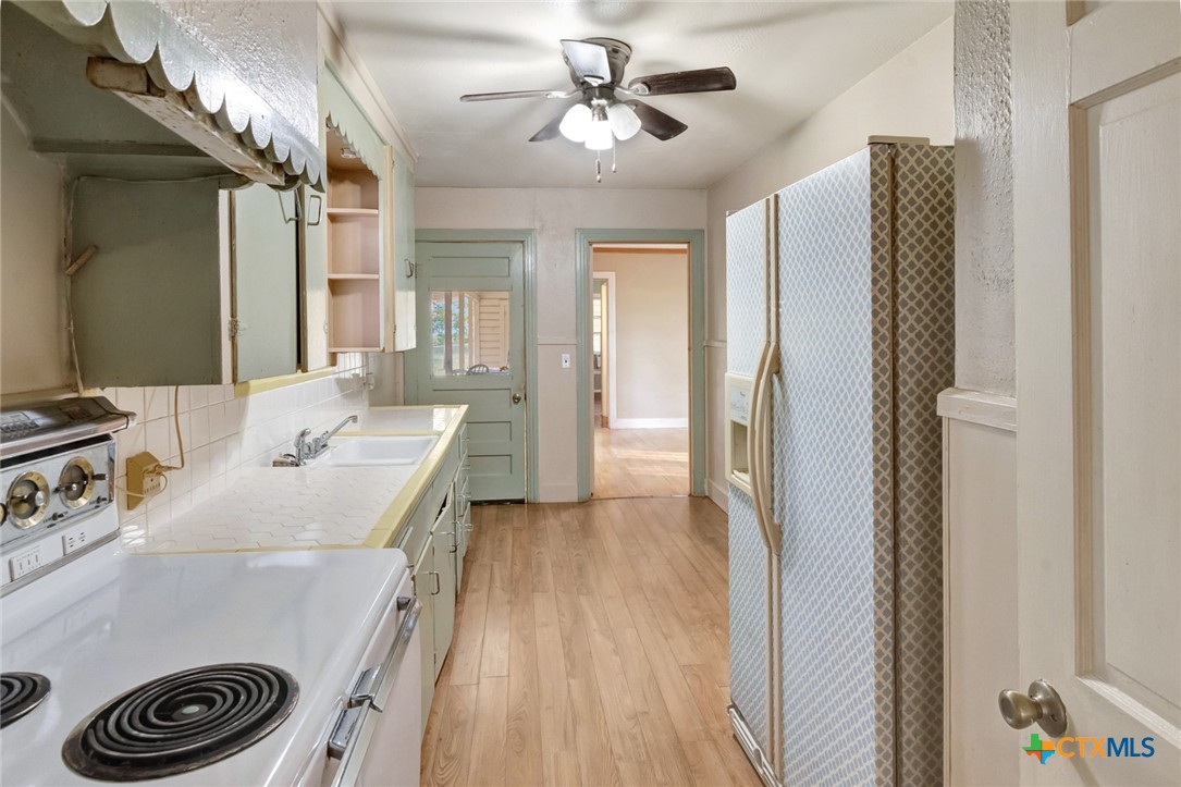 10610 State Highway 185