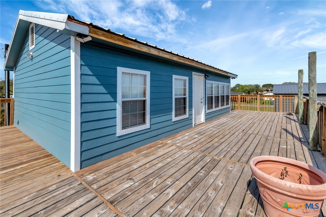 705 W Jefferson Avenue