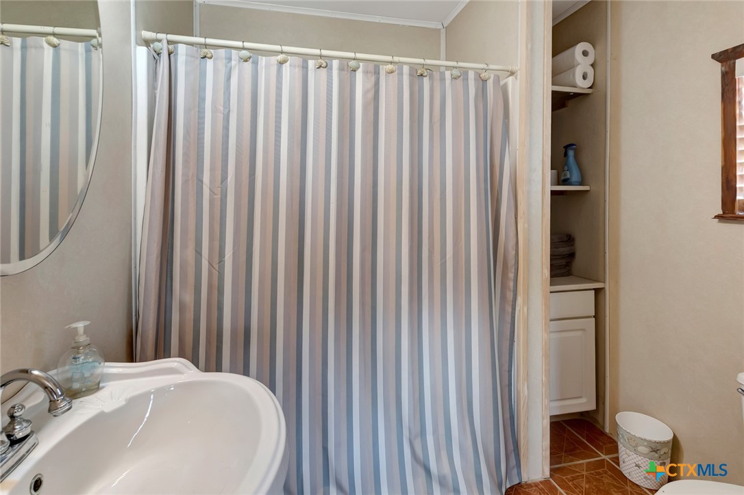 705 W Jefferson Avenue