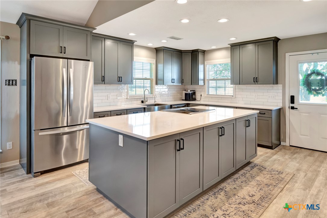 612 W Jackson Avenue