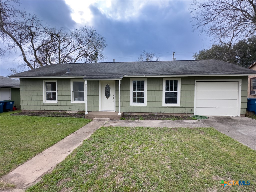 1404 E Bowie