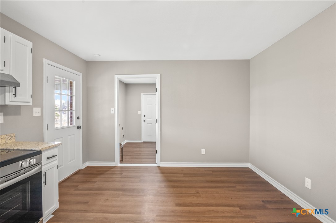 939 N San Patricio Street