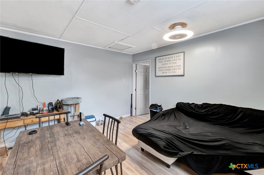 3401 Woodlawn Street