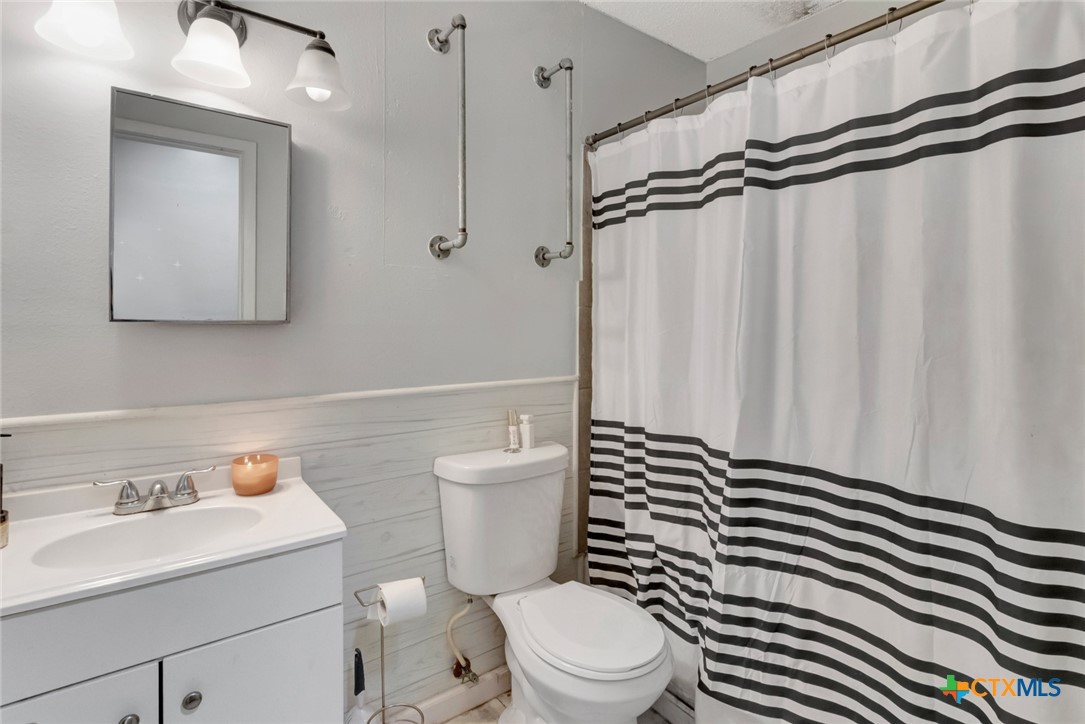 3401 Woodlawn Street