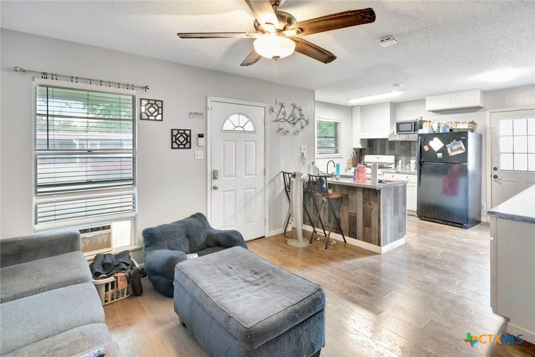 3401 Woodlawn Street