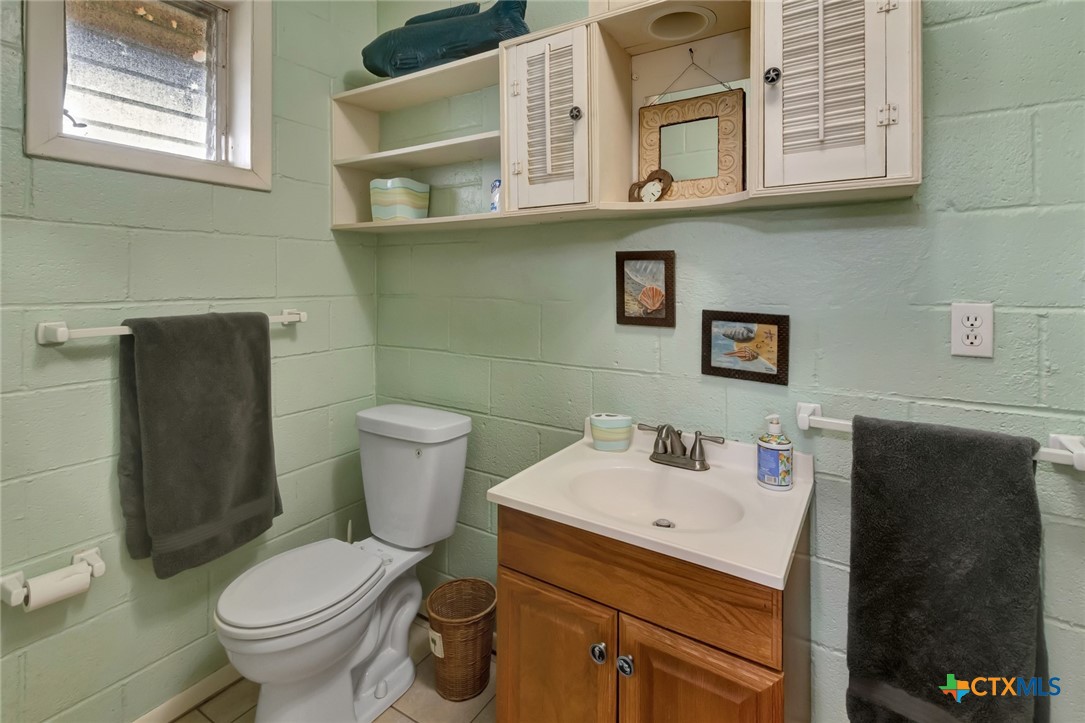 104 E Van Buren Avenue