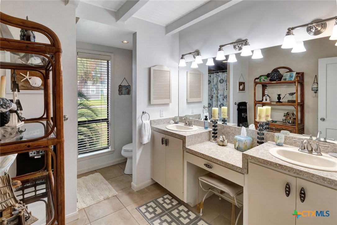 104 E Van Buren Avenue