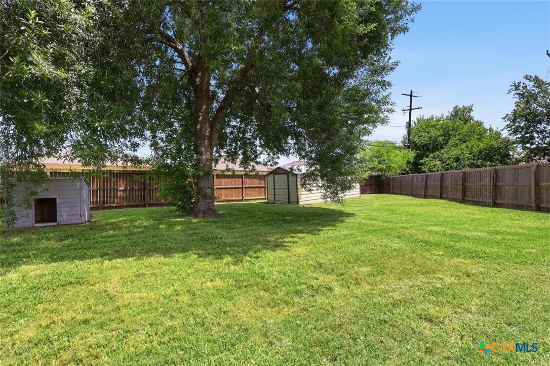 1612 Alamo Drive