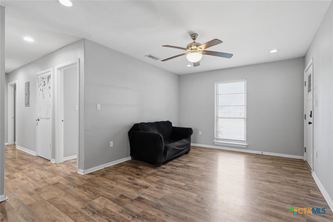1612 Alamo Drive