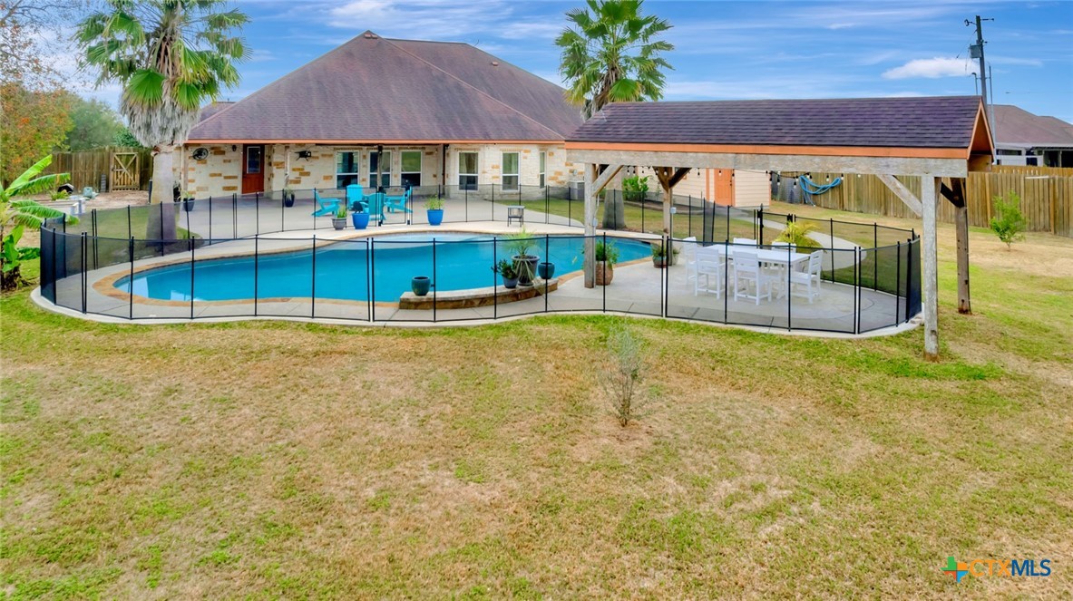 20 Stone Meadow Drive