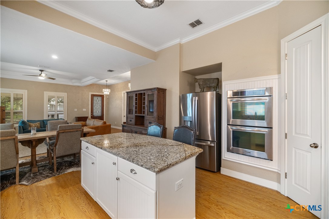 260 N Santa Clara Avenue