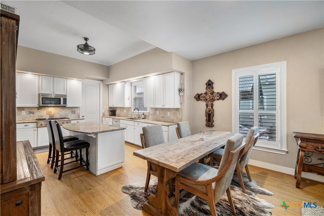 260 N Santa Clara Avenue