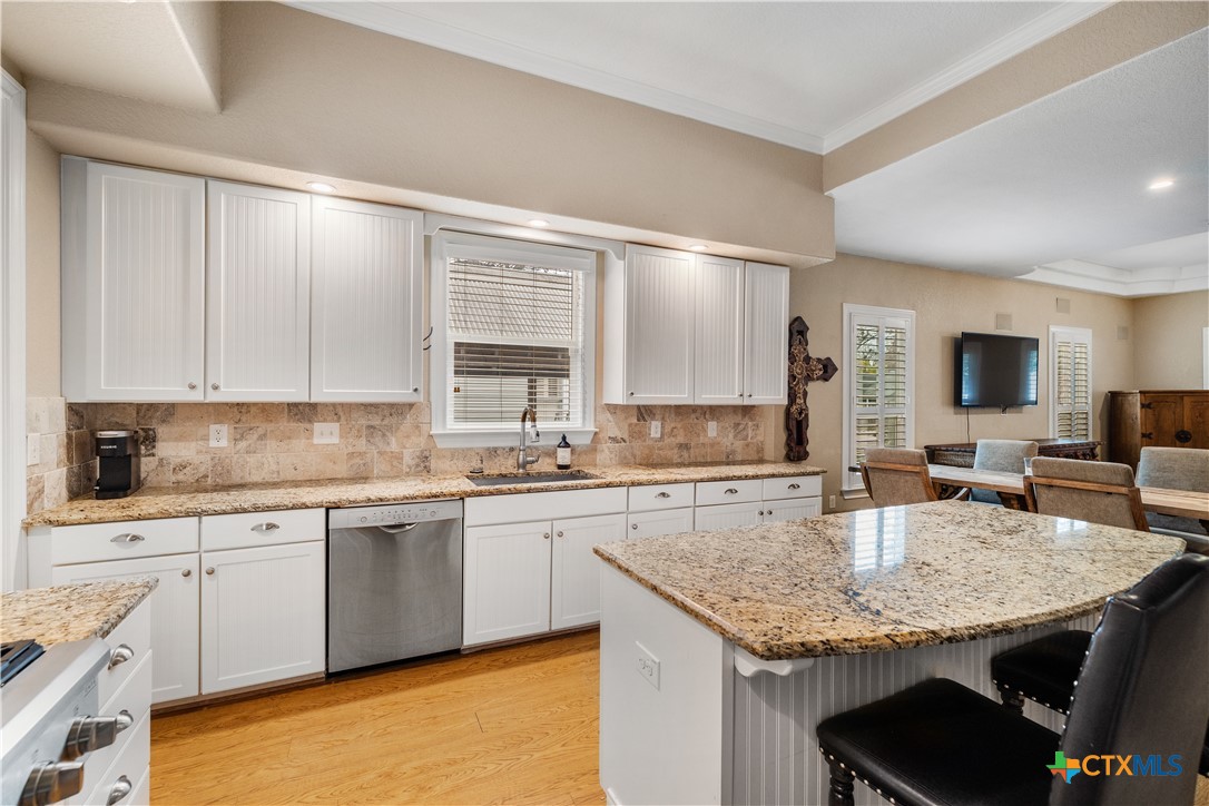 260 N Santa Clara Avenue