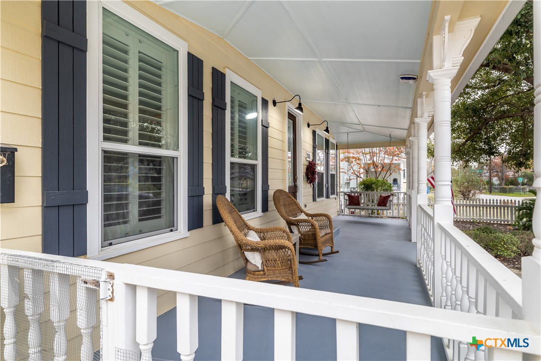 260 N Santa Clara Avenue