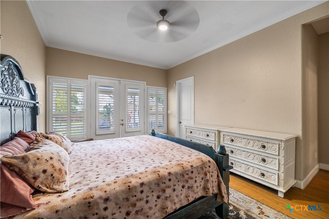 260 N Santa Clara Avenue