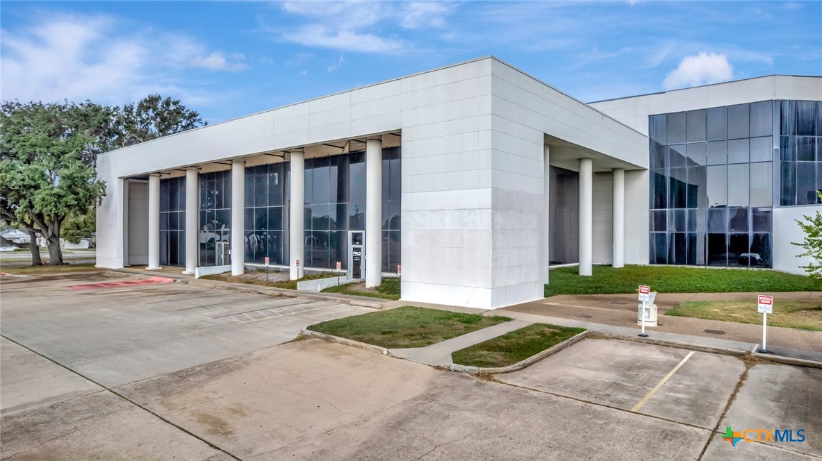 1908 N Laurent Street