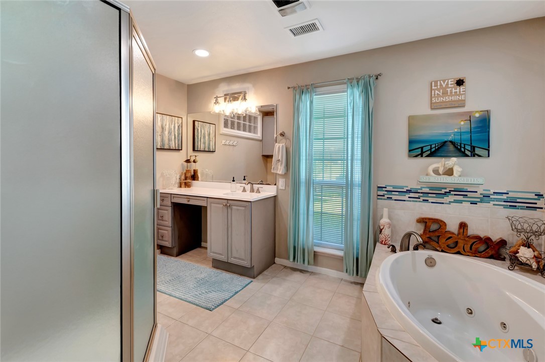 612 W Jackson Avenue