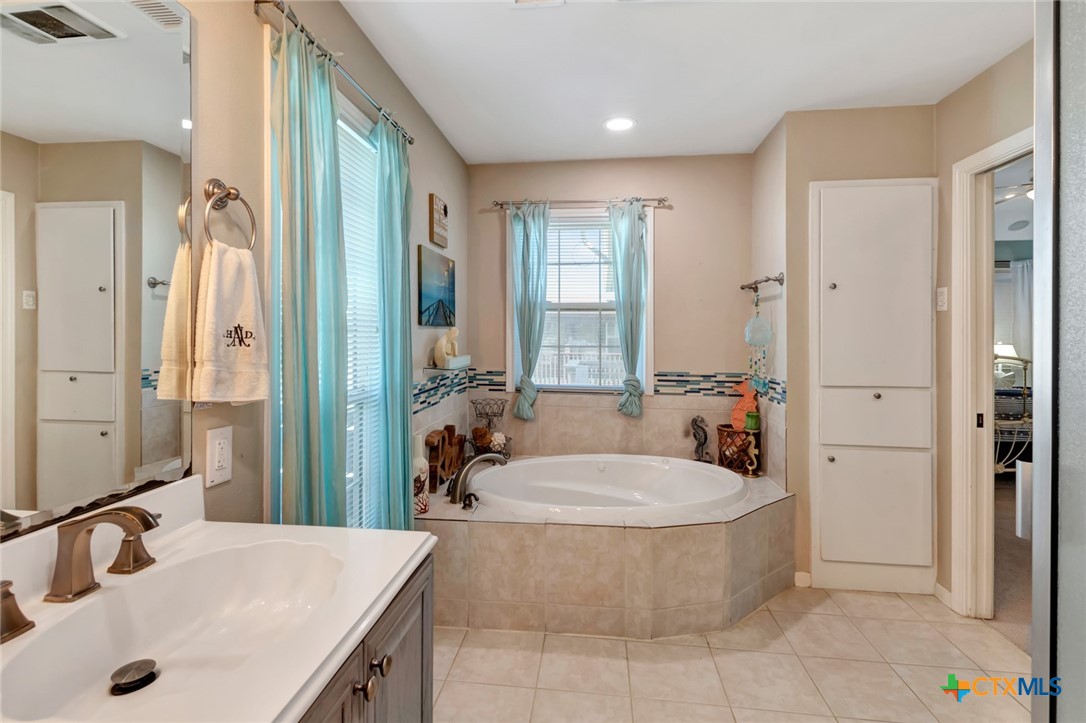 612 W Jackson Avenue