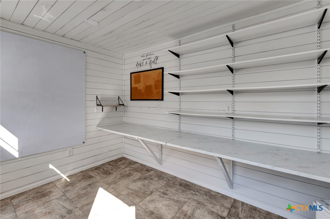 612 W Jackson Avenue