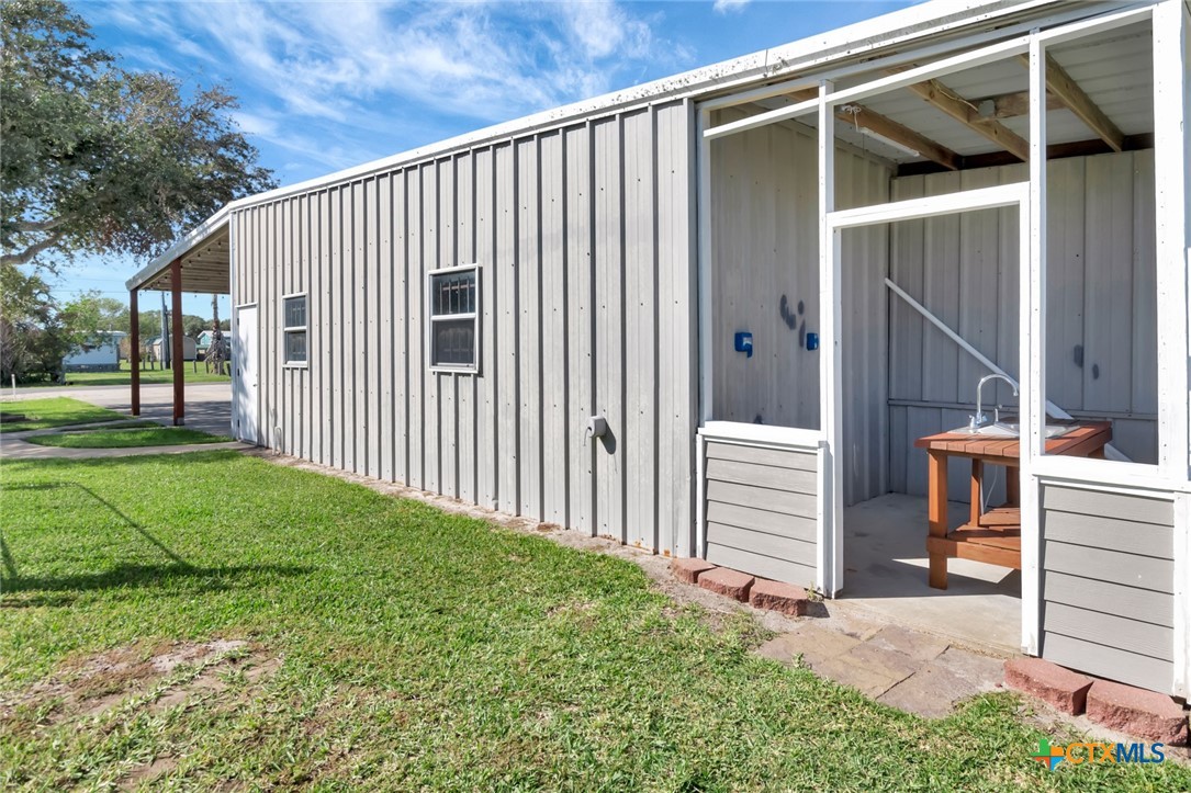 612 W Jackson Avenue