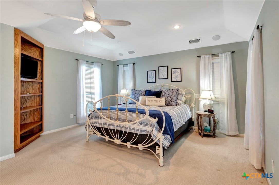 612 W Jackson Avenue