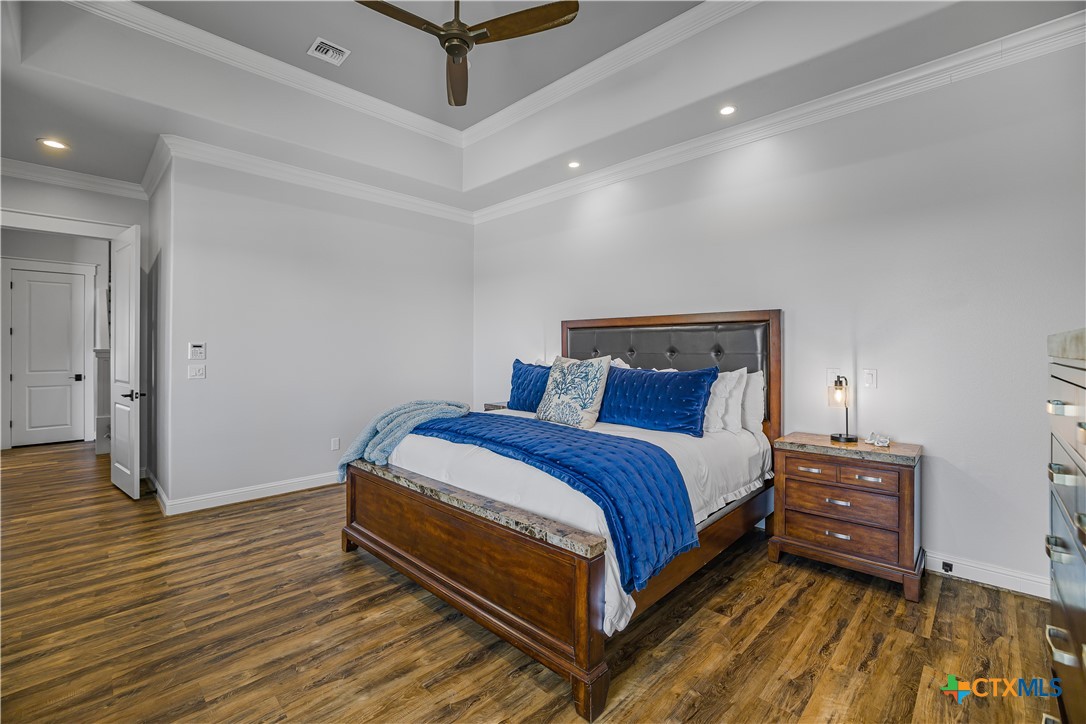 385 E Arbor Vista