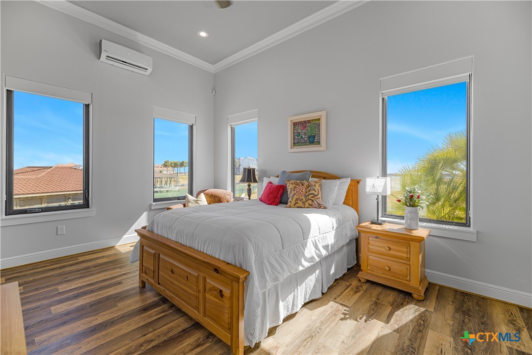 385 E Arbor Vista