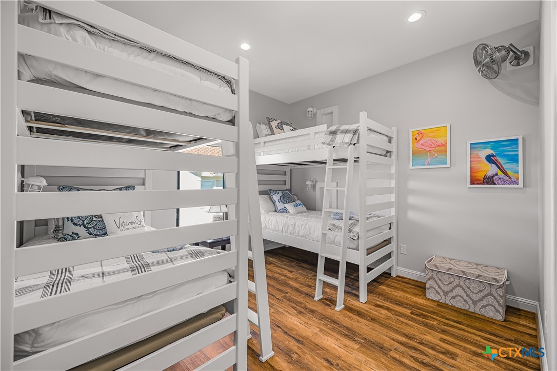 385 E Arbor Vista
