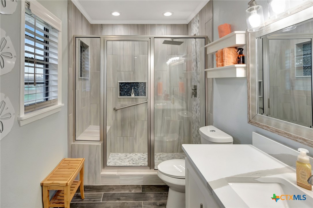 1106 W Jefferson Avenue