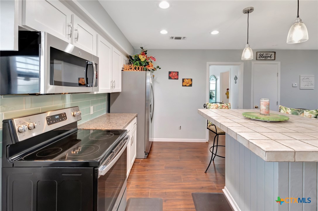 1106 W Jefferson Avenue