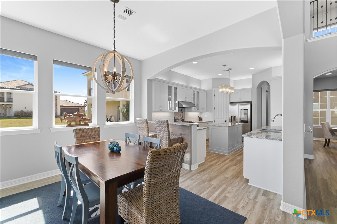 559 W Lago Loop Road