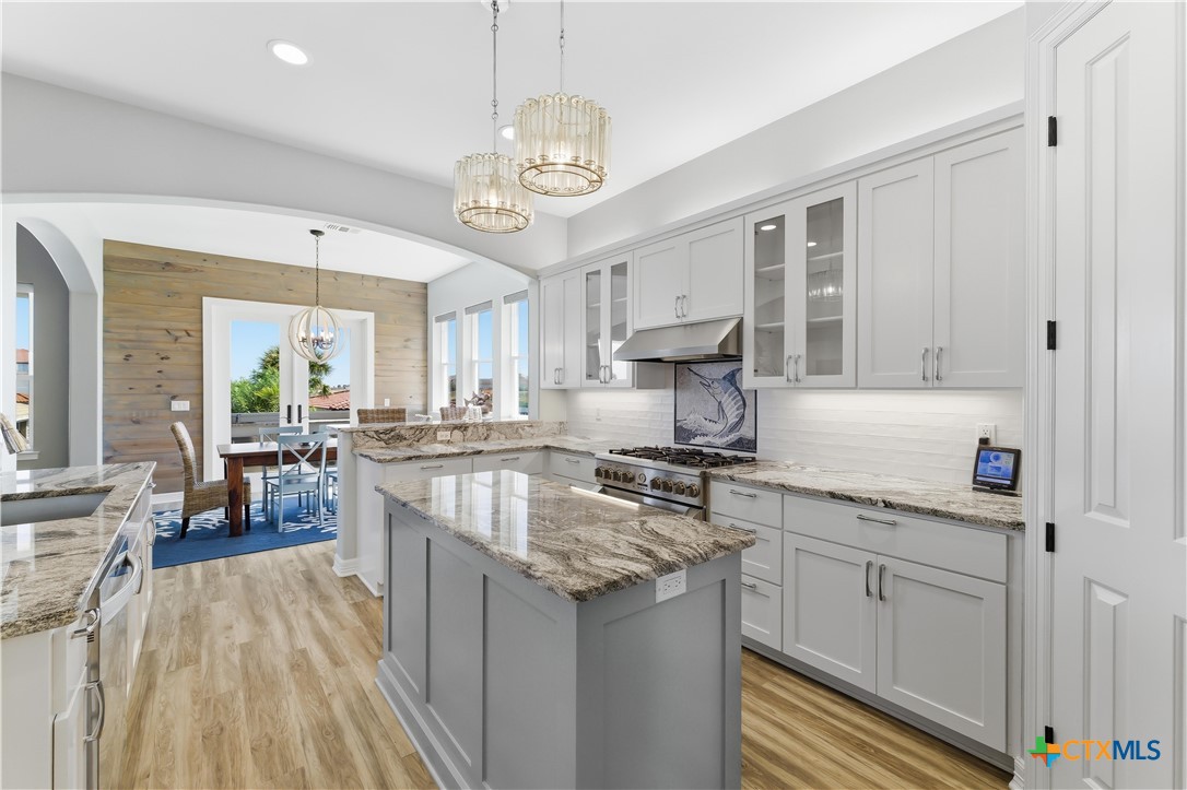 559 W Lago Loop Road