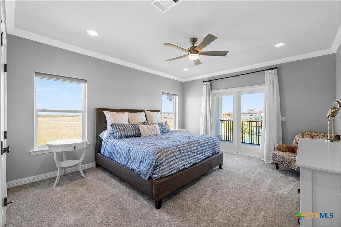 559 W Lago Loop Road