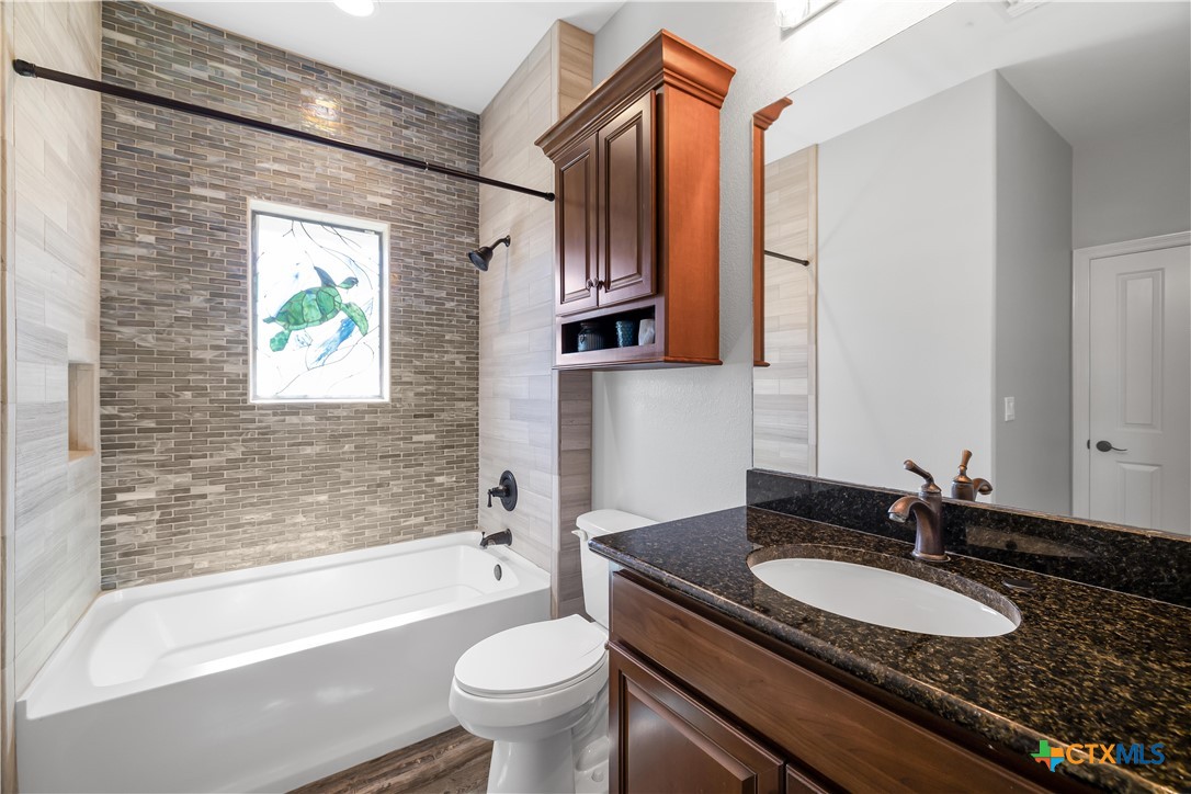 559 W Lago Loop Road