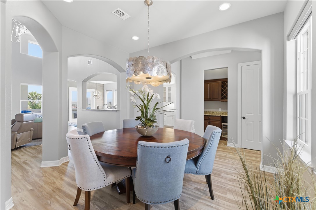 559 W Lago Loop Road