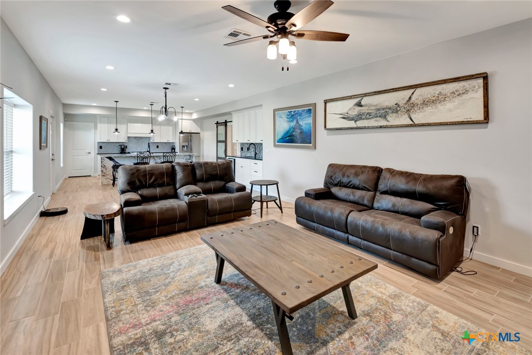 52 Coastal Oaks Loop