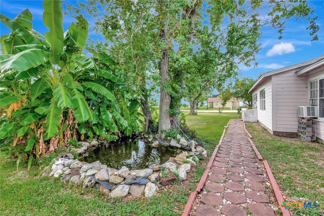 10610 State Highway 185