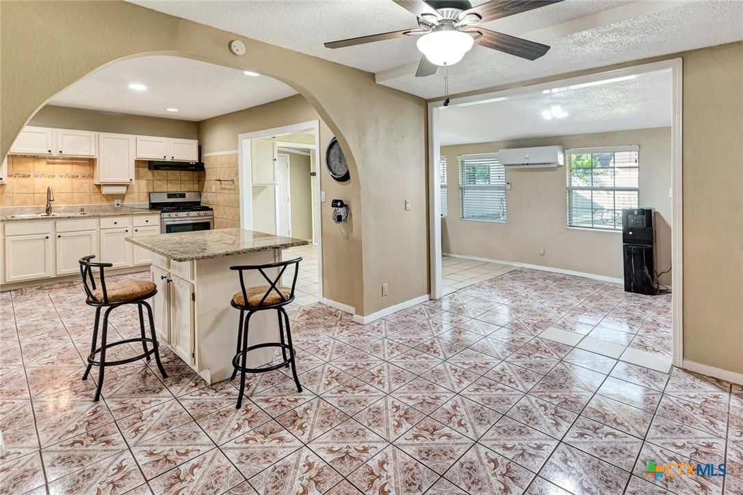 1504 Sam Houston Drive