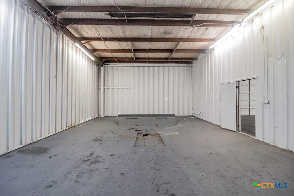 1085 Northside Road