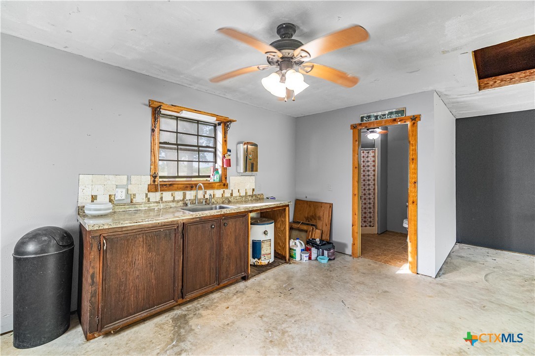 296 Cinco Oaks