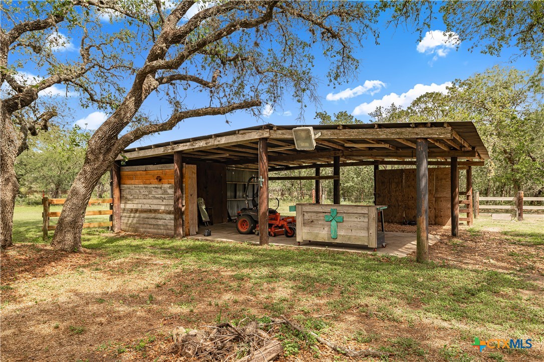 296 Cinco Oaks