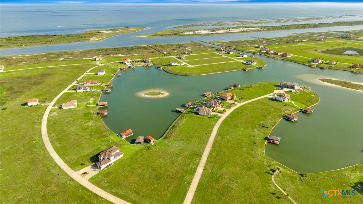 184 E Burgundy Bay