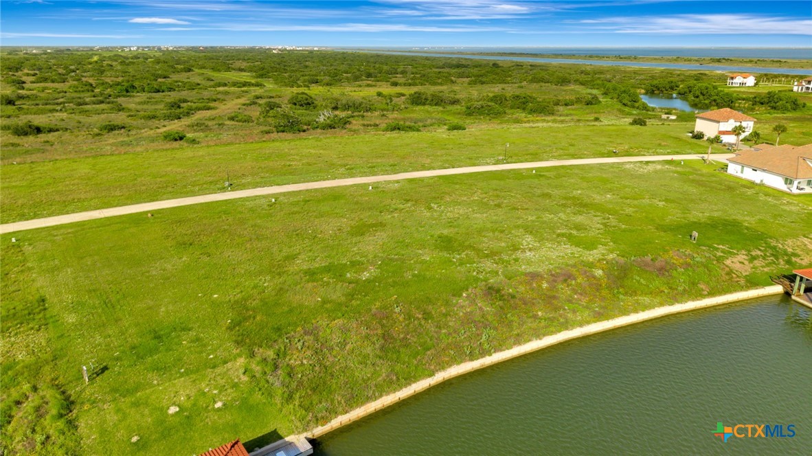 184 E Burgundy Bay