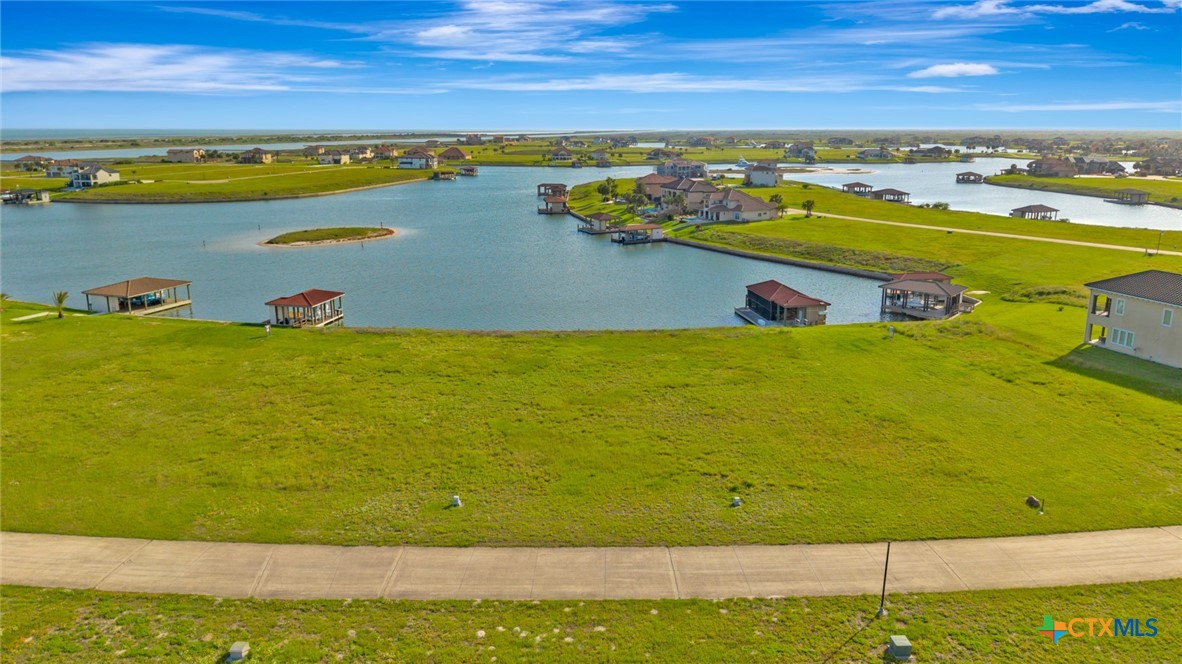 184 E Burgundy Bay