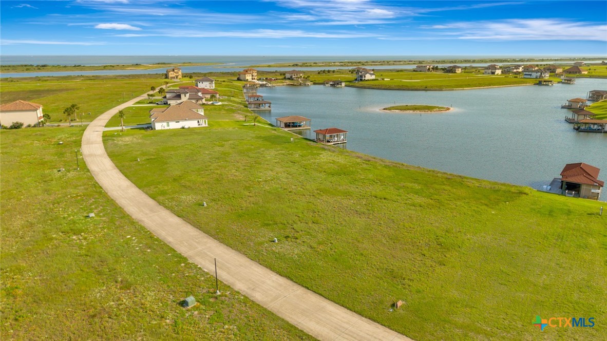 184 E Burgundy Bay