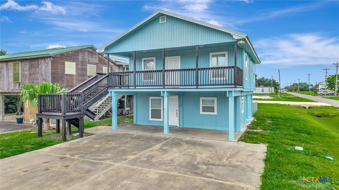 611 W Tyler Avenue