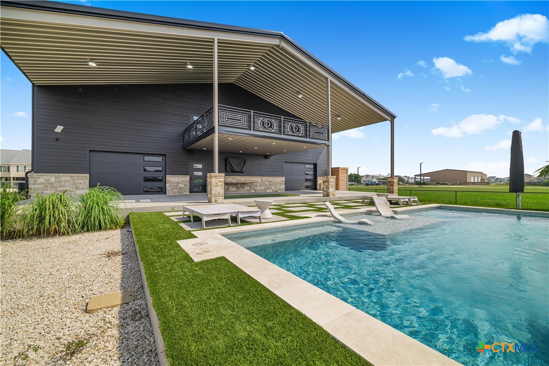 72 Southwind Drive