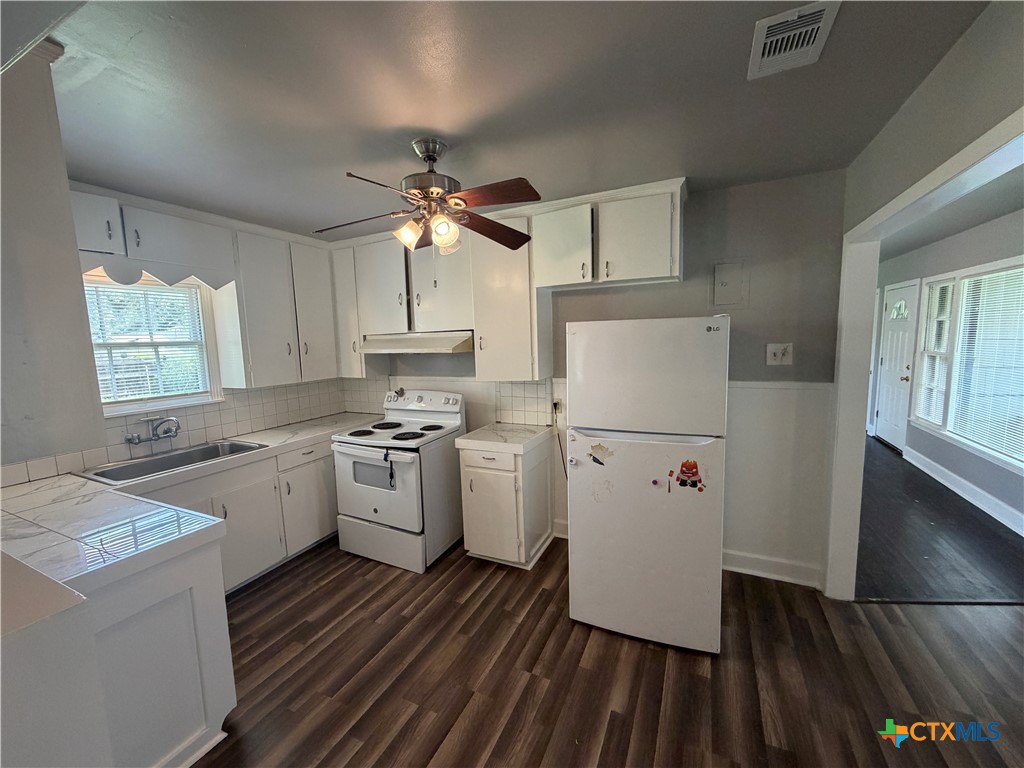 602 E Rosebud